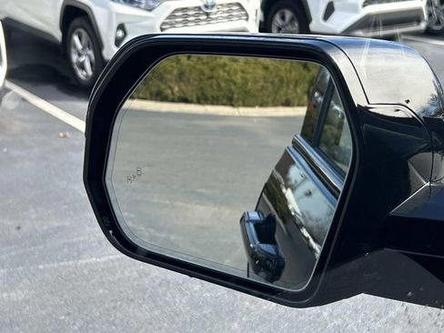 New 2026 Toyota Tundra Limited AWD/4WD image 14