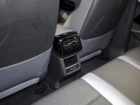 Used 2023 Volkswagen ID.4 Pro S image 15