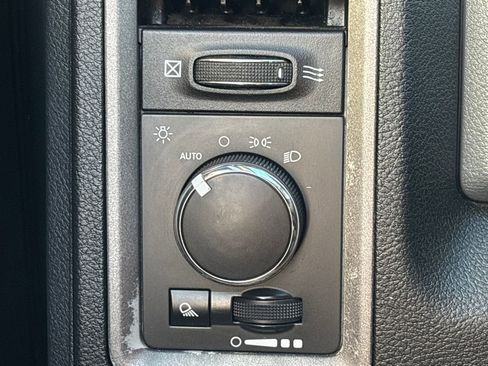 Used 2017 RAM 1500 Tradesman image 20