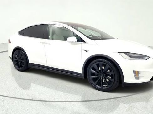 Used 2018 Tesla Model X 75D AWD/4WD image 1