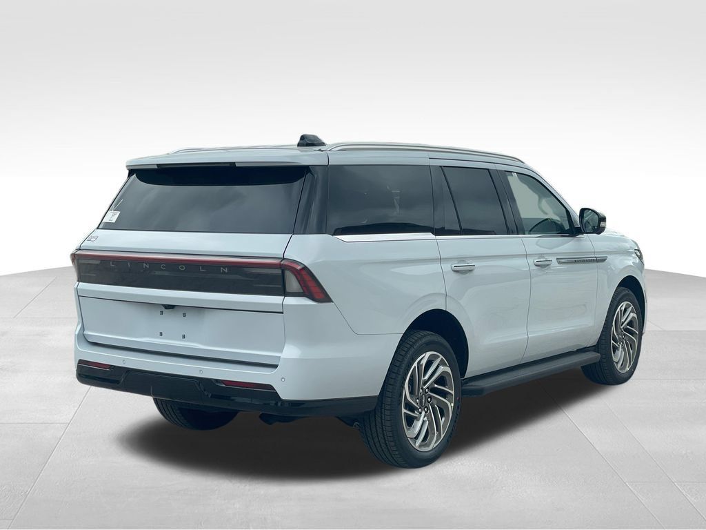 New 2026 Lincoln Navigator Premiere AWD/4WD image 5