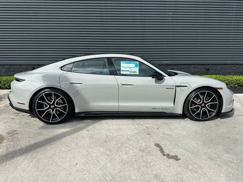 Used 2026 Porsche Taycan image 10