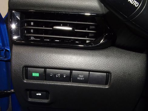 Used 2023 Nissan Sentra SV image 13