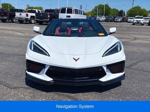 Used 2022 Chevrolet Corvette Stingray Premium Conv w/ Z51 Performance Package RWD image 2