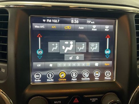 Used 2018 Jeep Grand Cherokee Altitude AWD/4WD image 16