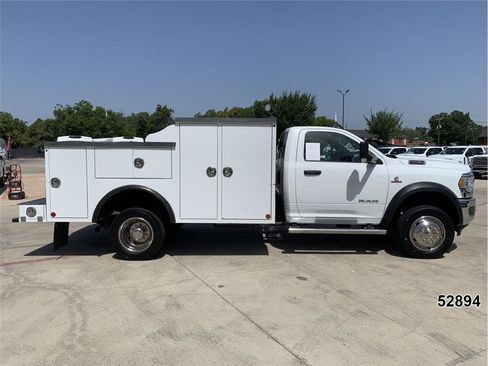 Used 2022 RAM 5500 Tradesman AWD/4WD image 5