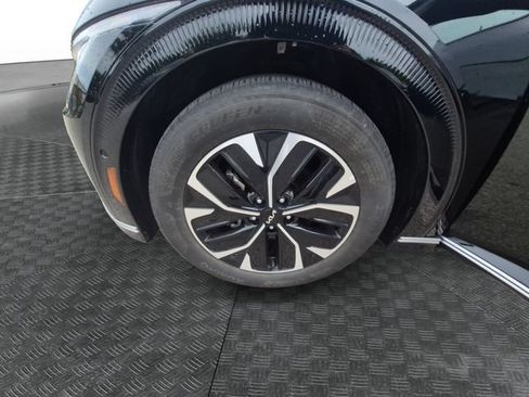 Used 2024 Kia EV6 Wind w/ Wind Technology Package AWD/4WD image 13
