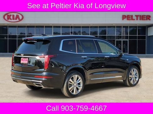Used 2023 Cadillac XT6 Premium Luxury AWD/4WD image 4