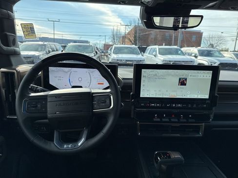 Used 2025 GMC Hummer EV 3X image 14