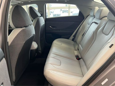 New 2026 Hyundai Elantra Limited FWD image 27
