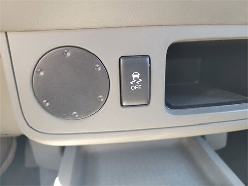 Used 2021 Nissan Frontier S image 25