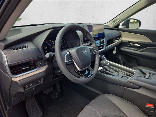 New 2026 Toyota Grand Highlander FWD image 3