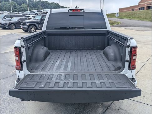 Used 2025 RAM 1500 Big Horn AWD/4WD image 15
