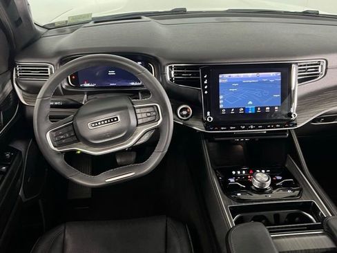 Used 2023 Jeep Wagoneer Series III w/ Rear Seat Video Group 1 image 13