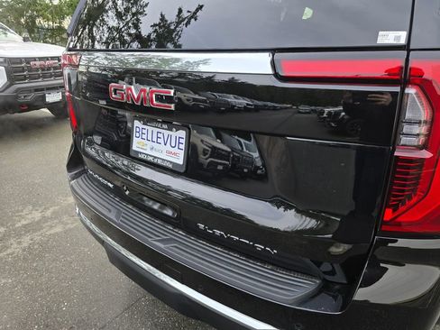 New 2026 GMC Yukon Elevation image 15