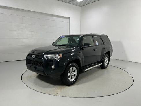 Used 2018 Toyota 4Runner SR5 Premium image 19