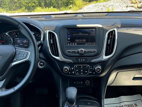 Used 2023 Chevrolet Equinox LT w/ Driver Convenience Package image 30