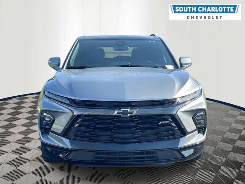 Used 2023 Chevrolet Blazer RS w/ Enhanced Convenience Package image 2