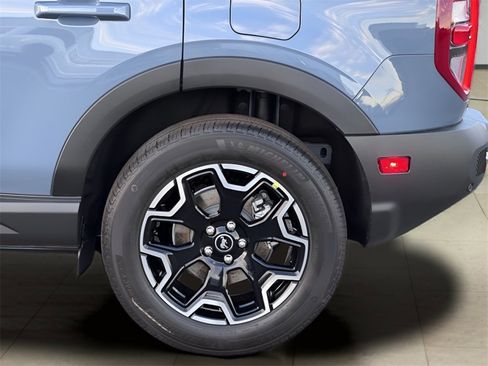 New 2025 Ford Bronco Sport Outer Banks w/ Outer Banks Tech Package+ image 40