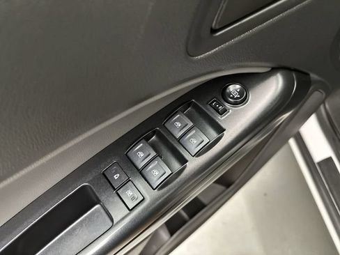 Used 2022 Chevrolet Colorado W/T w/ Custom Special Edition AWD/4WD image 19