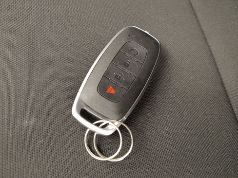 Used 2023 Nissan Rogue S FWD image 32