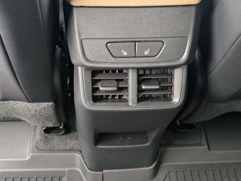 New 2026 Chevrolet Equinox ACTIV w/ Convenience Package III image 27