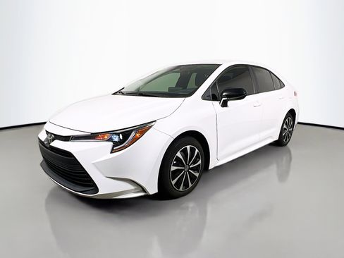 Used 2024 Toyota Corolla LE image 10