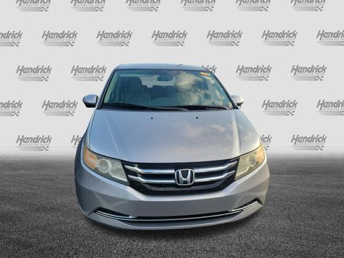 Used 2017 Honda Odyssey SE image 3