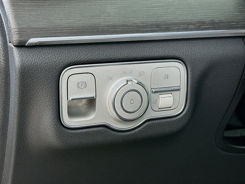 New 2026 Mercedes-Benz GLS 450 4MATIC image 10