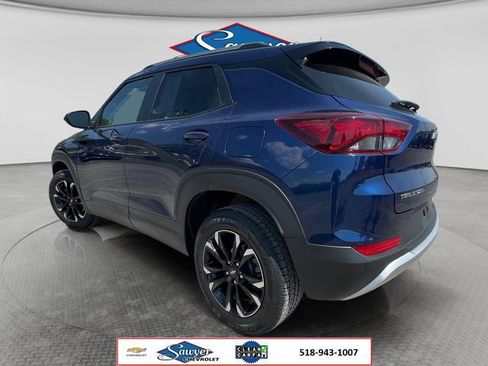 Used 2023 Chevrolet TrailBlazer LT FWD image 3