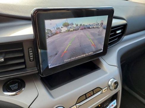 Used 2024 Ford Explorer XLT RWD image 26