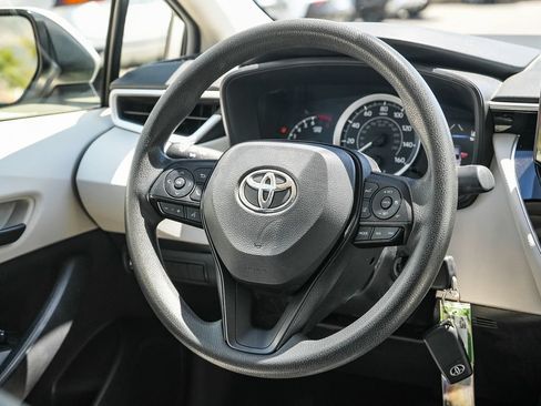 Used 2022 Toyota Corolla LE w/ Carpet Mat Package (TMS) FWD image 14