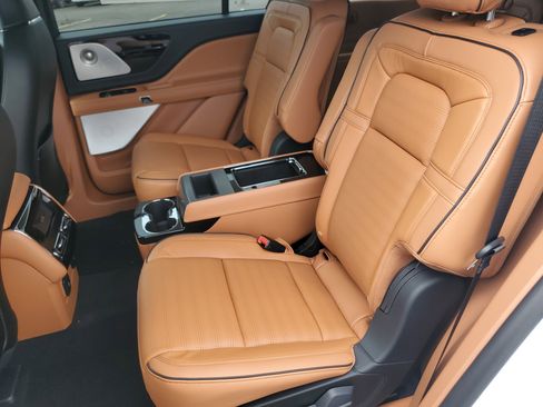 New 2026 Lincoln Aviator Black Label AWD/4WD image 25