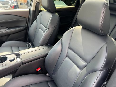 Certified 2023 Nissan Rogue SV w/ SV Premium B Package AWD/4WD image 5