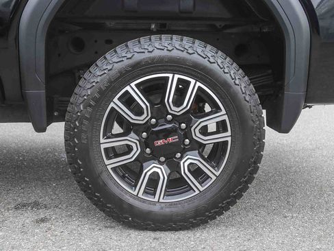 Used 2022 GMC Sierra 2500 AT4 w/ AT4 Premium Plus Package image 8