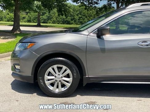Used 2019 Nissan Rogue FWD image 10