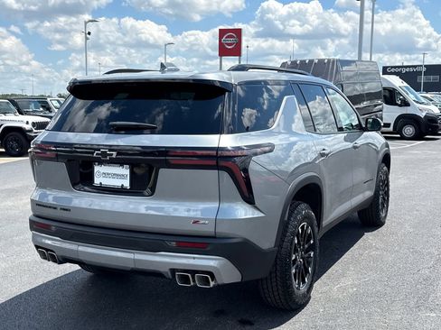 Used 2026 Chevrolet Traverse Z71 AWD/4WD image 3
