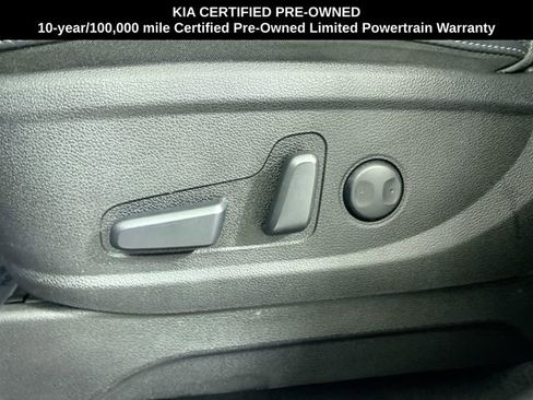 Certified 2023 Kia Telluride S image 19