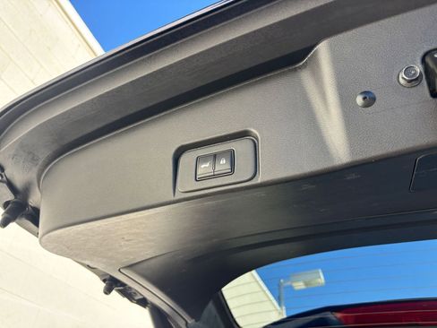 Used 2025 Nissan Rogue SV image 24