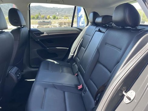 Used 2019 Volkswagen e-Golf SEL Premium image 21