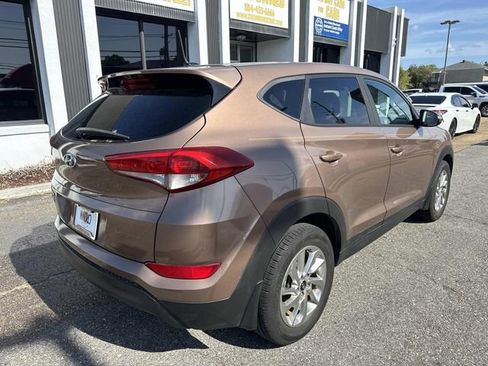 Used 2017 Hyundai Tucson SE image 6