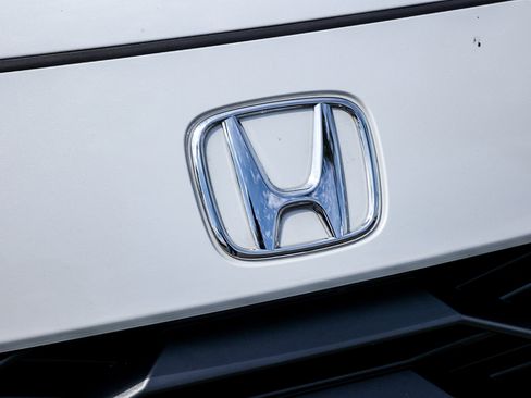 Certified 2024 Honda HR-V Sport image 16