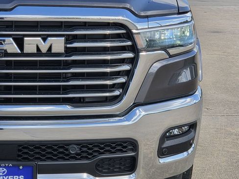 Used 2026 RAM 1500 Laramie AWD/4WD image 4