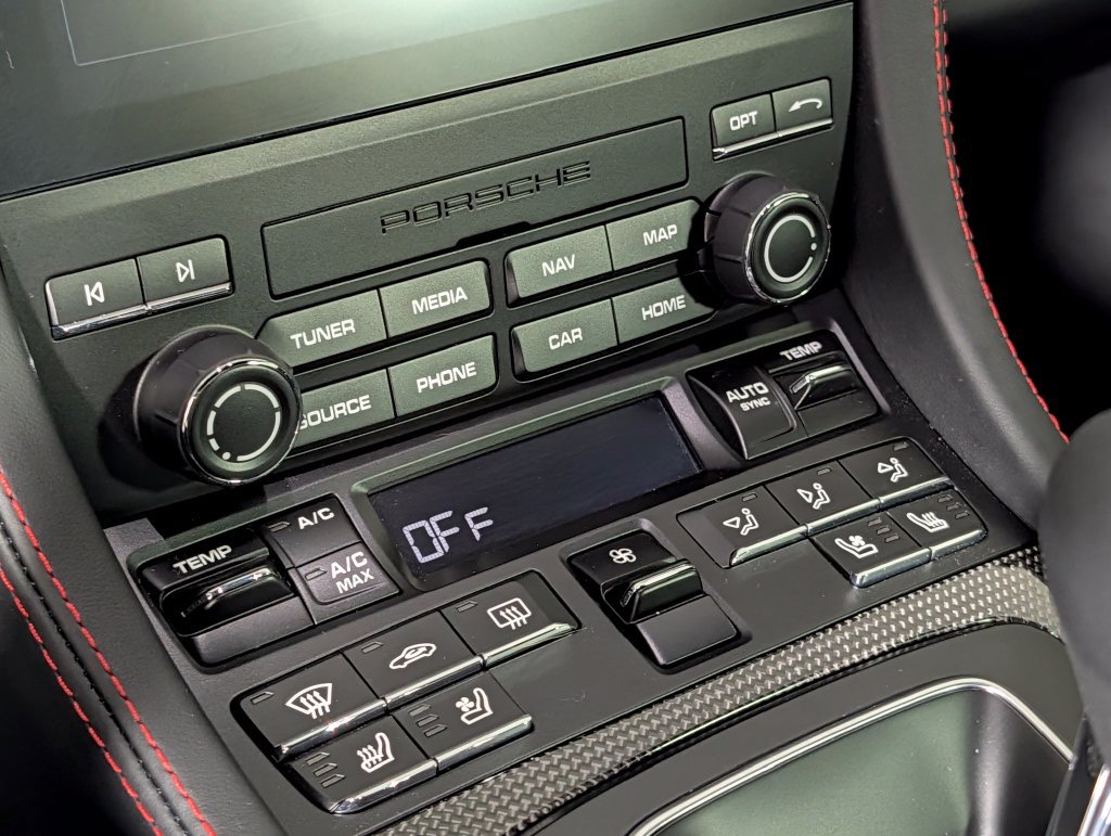Certified 2025 Porsche 718 Cayman S RWD image 29