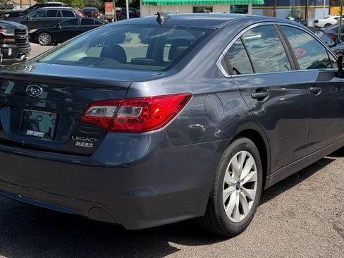 Used 2017 Subaru Legacy 2.5i Premium AWD/4WD image 3