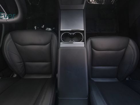 Used 2025 Tesla Model 3 Long Range RWD image 27
