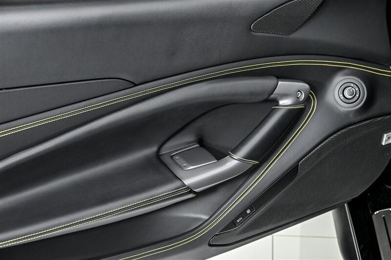 Used 2020 Ferrari F8 Tributo RWD image 28