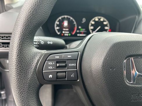 Used 2025 Honda HR-V LX image 18