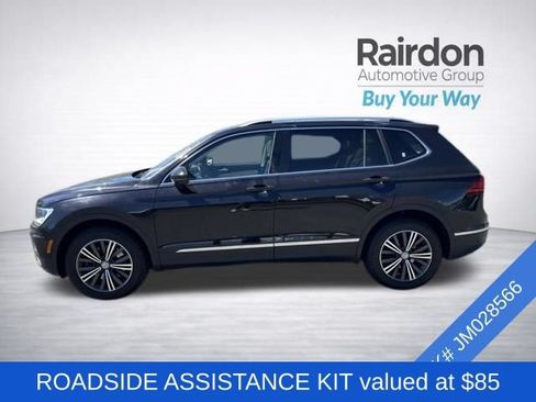 Used 2018 Volkswagen Tiguan SEL AWD/4WD image 4