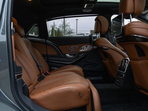Used 2018 Mercedes-Benz Maybach S 560 4MATIC image 60